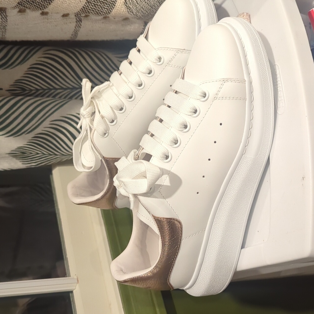 Alexander McQueen sneakers 41